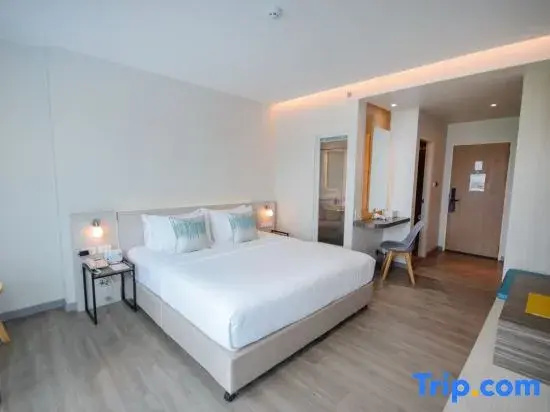 Deluxe Double room (full double bed)
