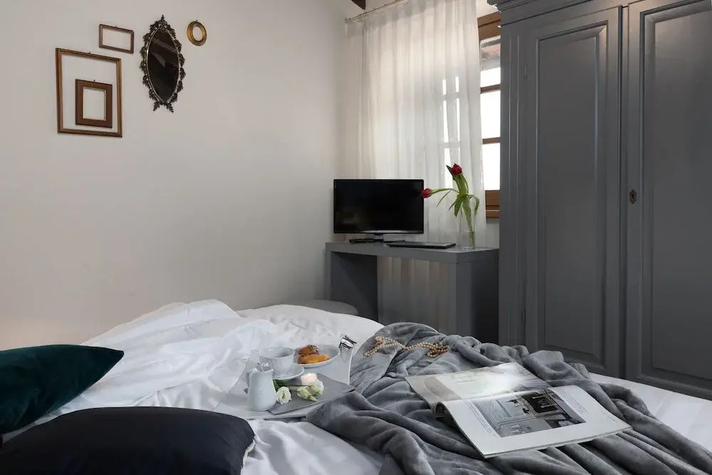 Grand room