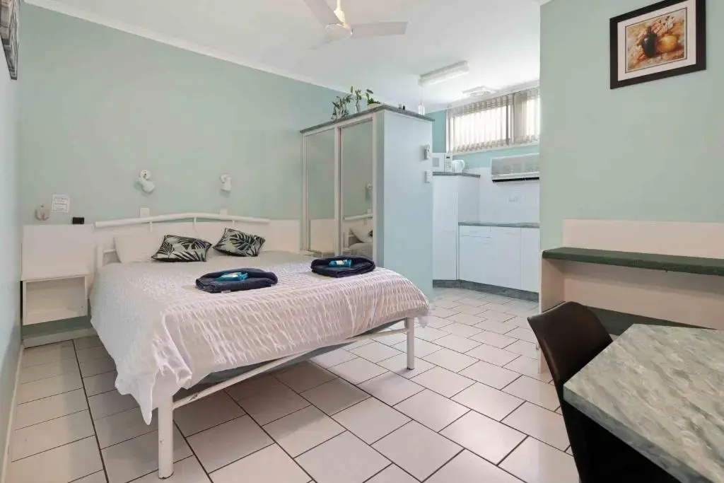 Standard Double room (full double bed)