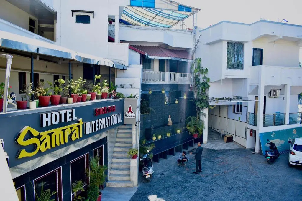 Hotel Samrat International