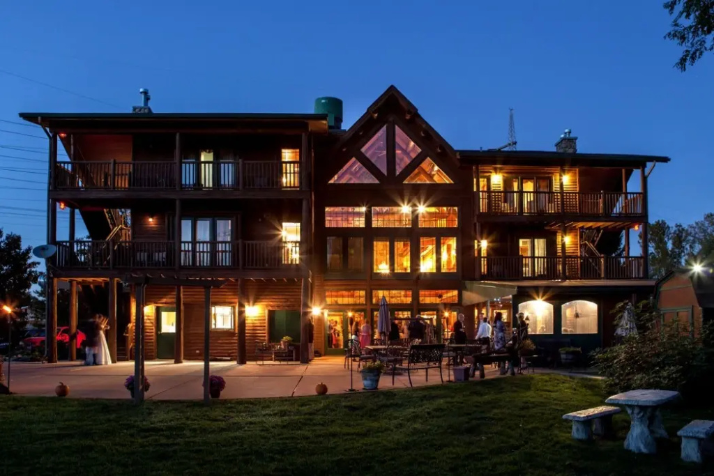 The Lodge at Grant's Trail
