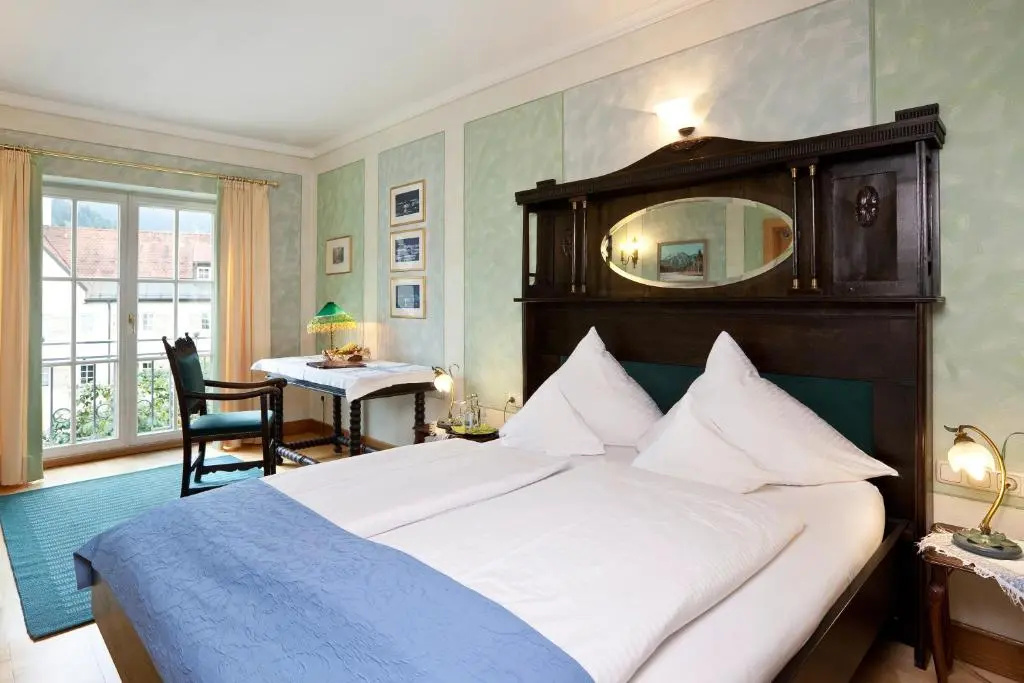 Hotel Hirsch - Chambres