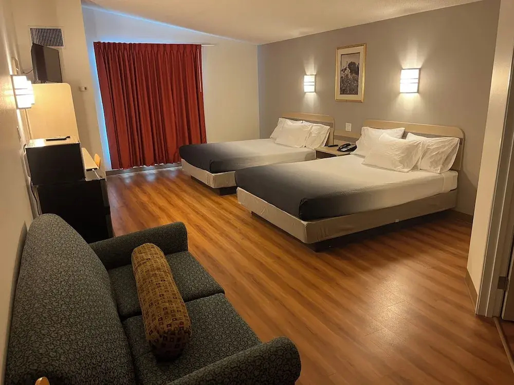 Quadruple Suite