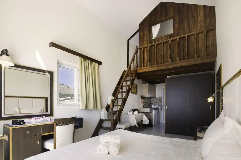 2 Bedrooms Deluxe Duplex Apartment