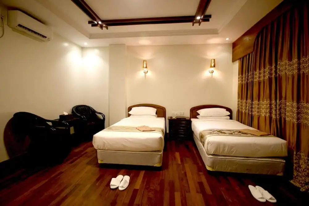Famous Hotel Bagan - Chambres