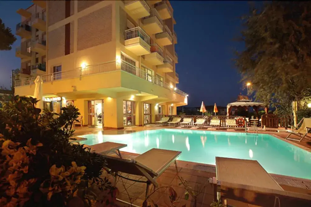 Hotel photo 9