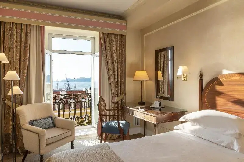 Tejo Double room (full double bed)