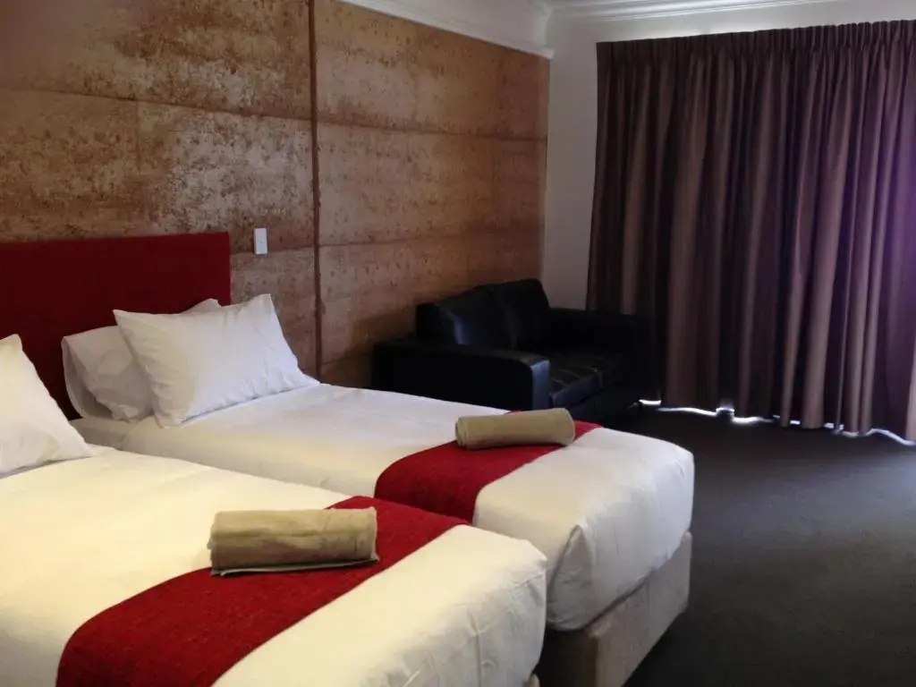 Deluxe Double room twin beds