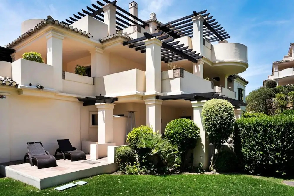 Apartment with 2 Bedrooms in Benahavís, with Pool Access, Furnished Terrace And Wifi - 9 Km From the Beach