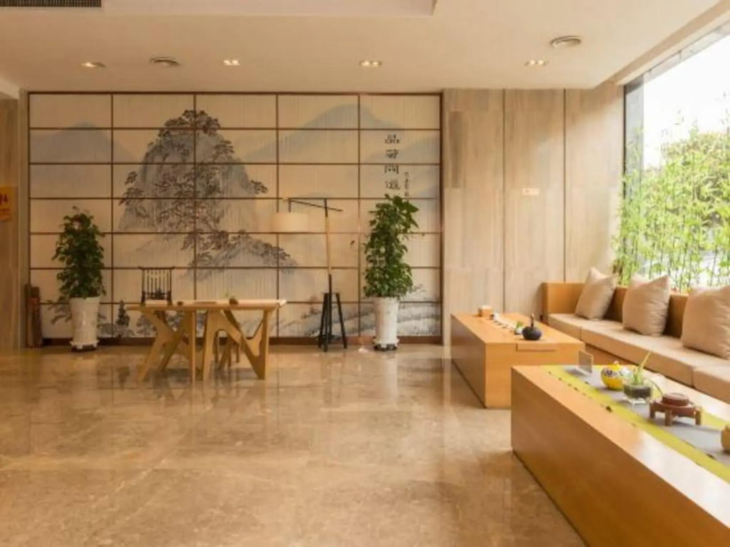 Soaring Dragon Hotel — фото 2