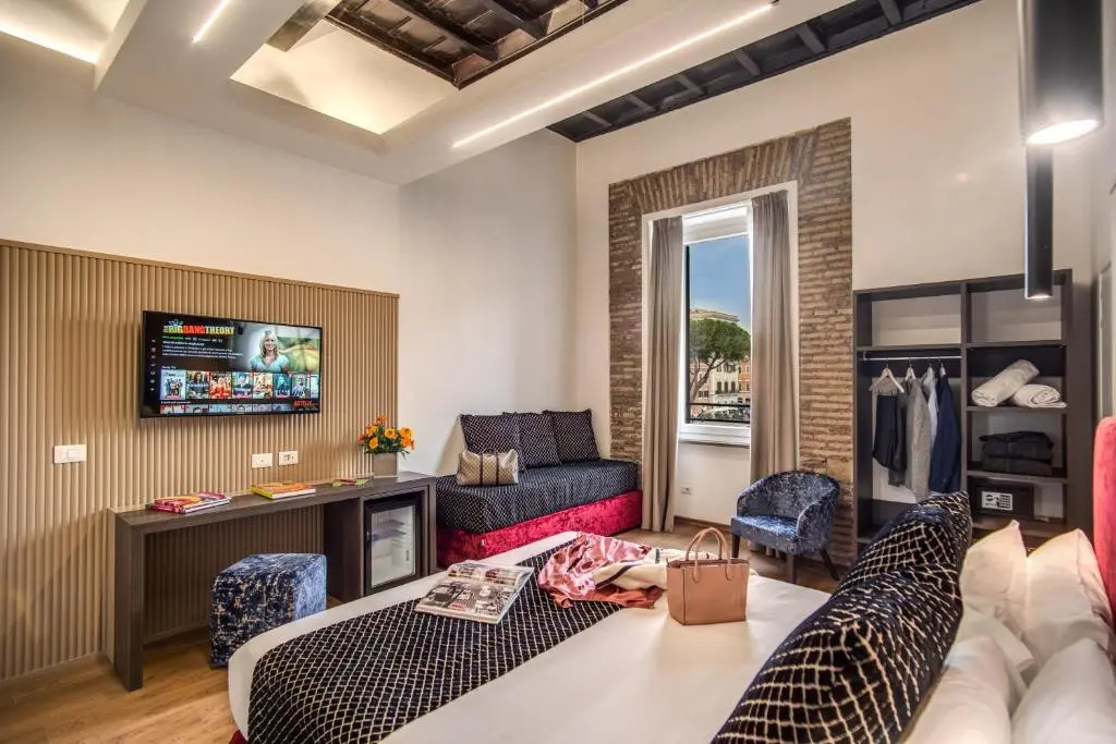 Superior Triple room with view