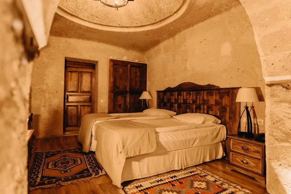 Superior Double room (full double bed)