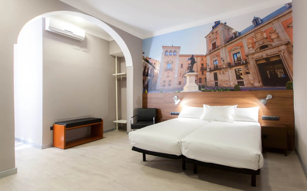 Hotel photo 1