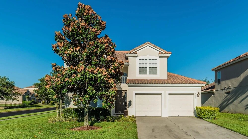 Grand 5BR Villa Private Pool SPA 2 Miles to Disney, Kissimmee