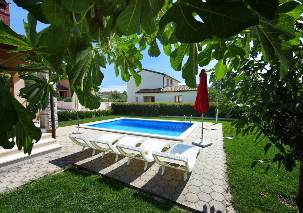 Villa 598