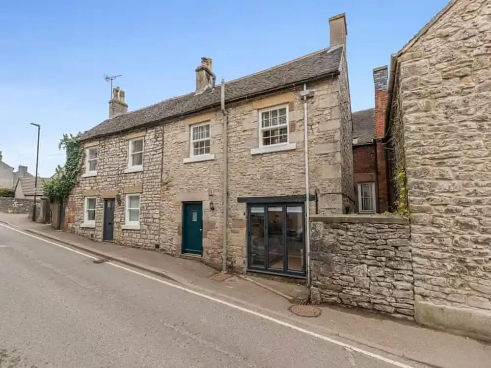 Cottage in the Heart of the Peak District
