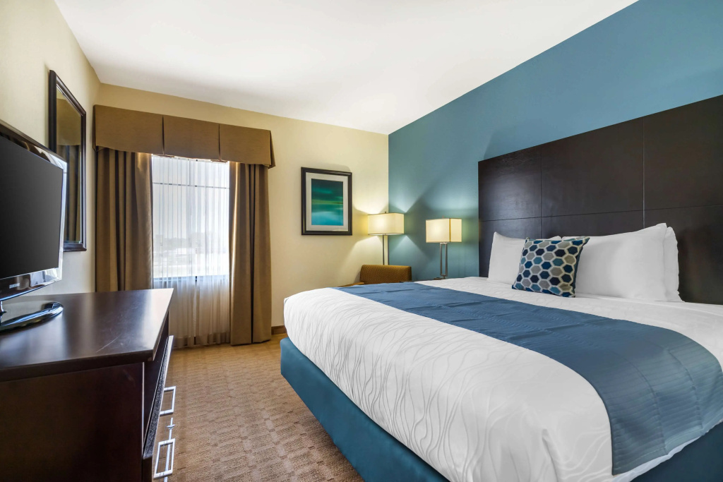2 Bedrooms Suite