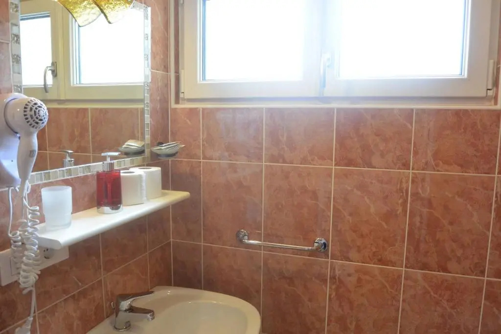 Standard Double room with balcony (full double bed)