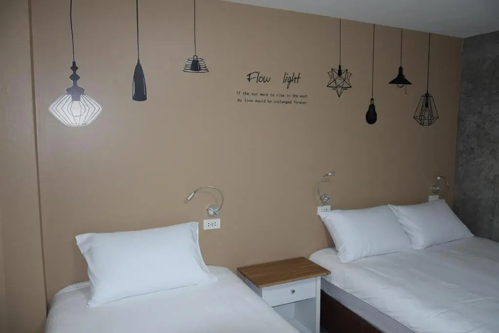 Standard Triple room