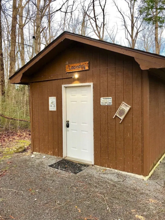 A Love Shack 1 Bedroom Cabin by RedAwning