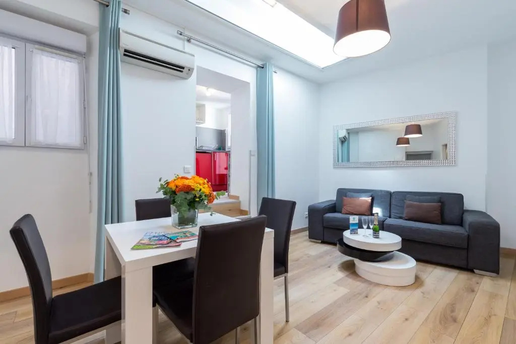 Superior Apartment