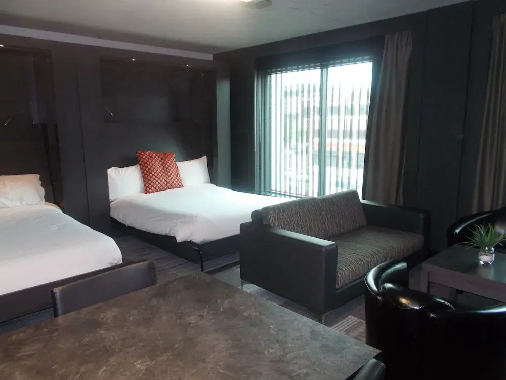 Grand Hotel Times Sherbrooke - Chambres