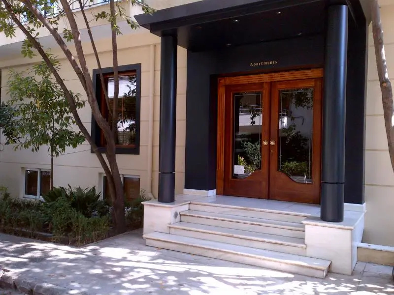2 Bedrooms Quadruple Apartment