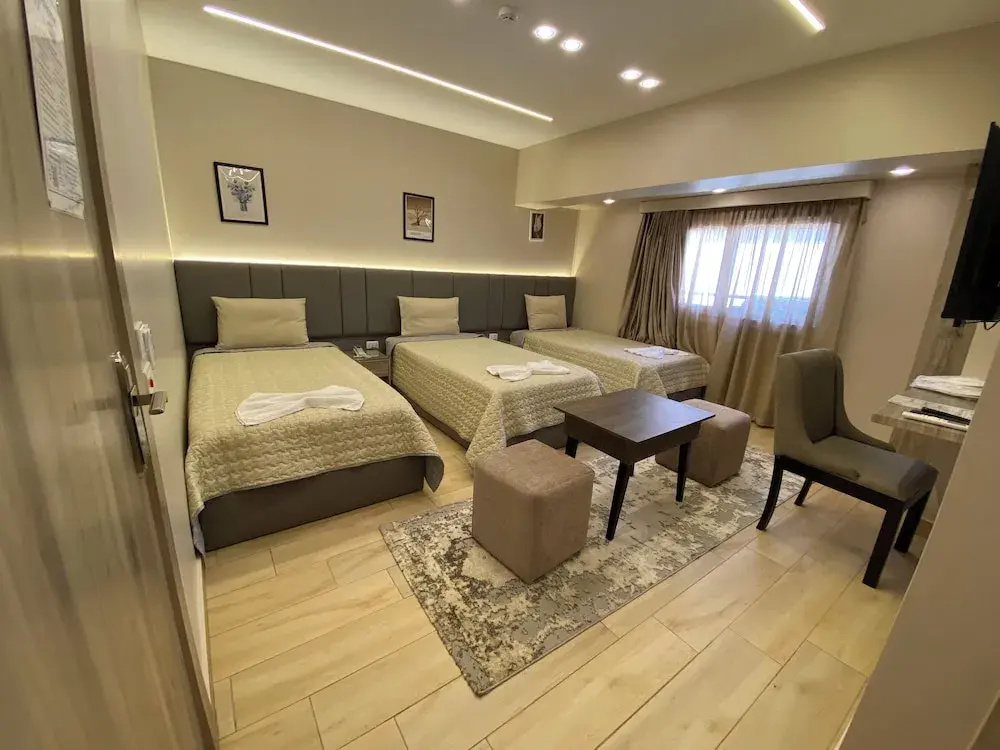 Deluxe Quadruple room
