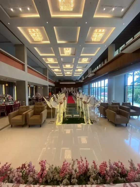 Windsor Hotel and Resort