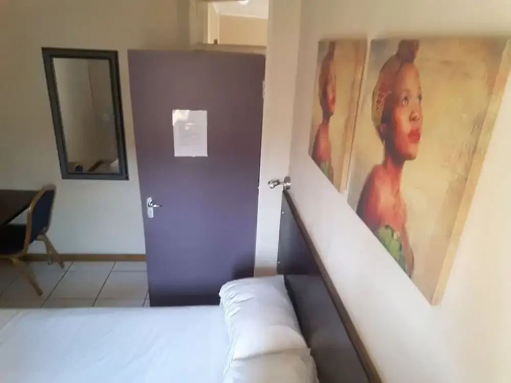 Image 4