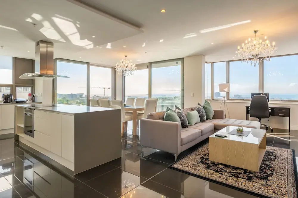 3 Bedrooms Presidential Penthouse room with balcony and with ocean view