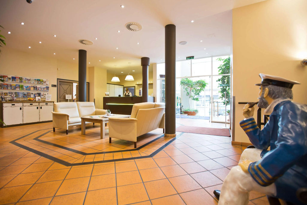 Lobby & Reception