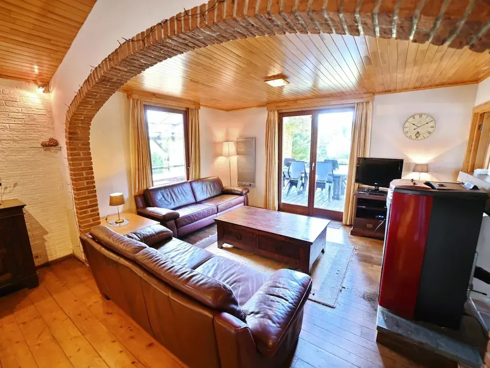 Beautiful Chalet With A Large Garden