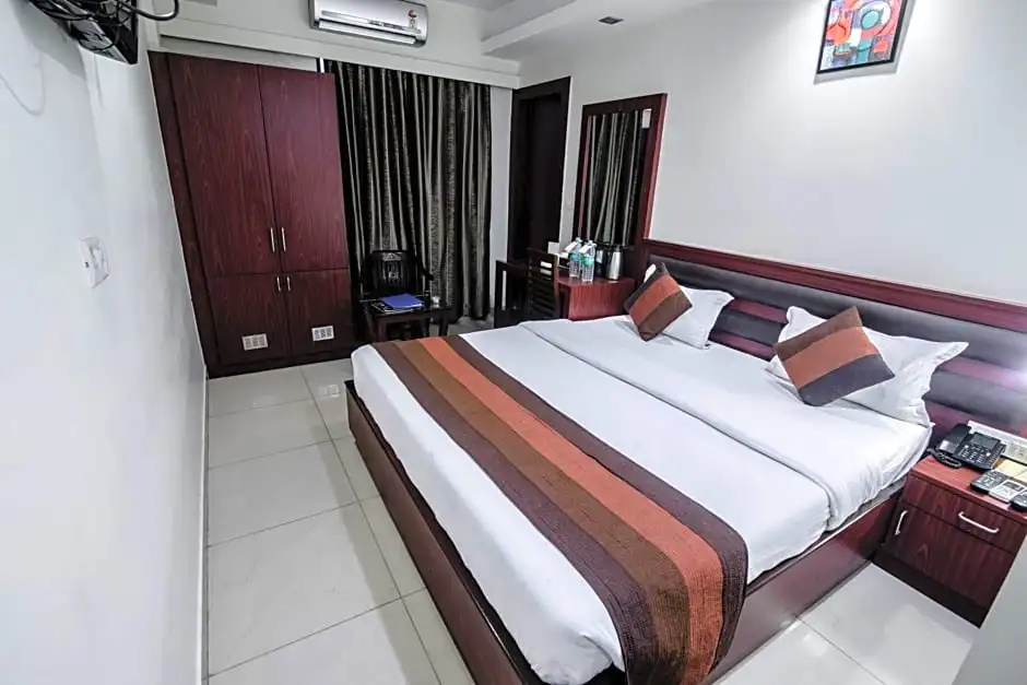 Hotel AVN Grand - Chambres