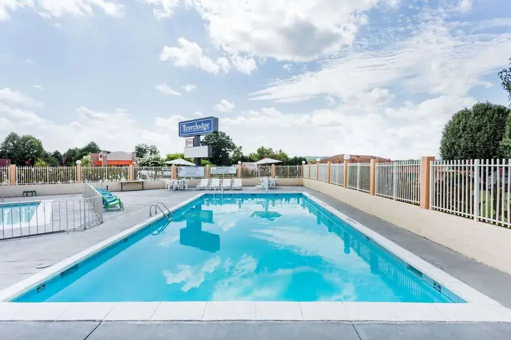 Travelodge Ridgeway Martinsville Area