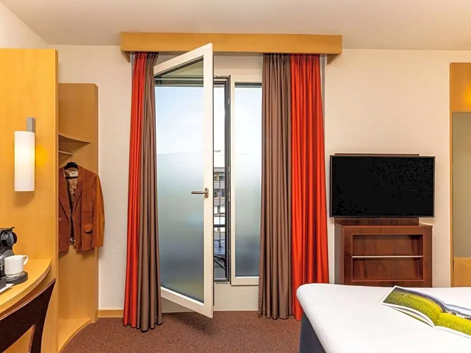 Standard room with balcony