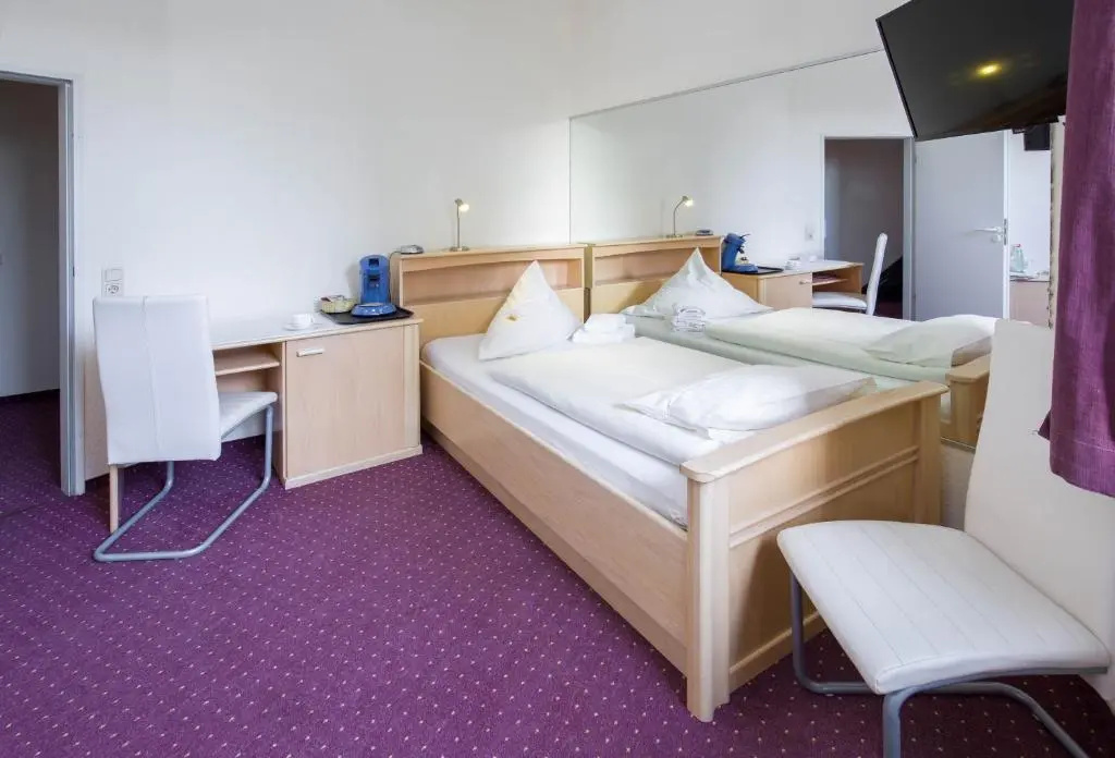 Economy Double room (full double bed)