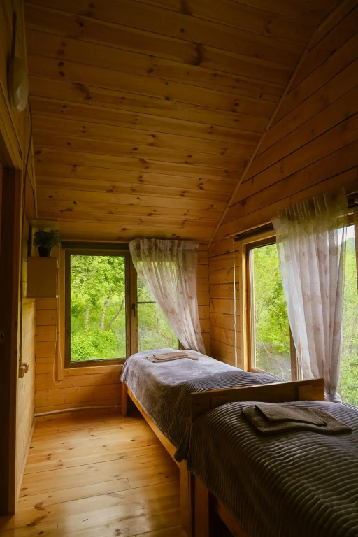 Superior Cottage