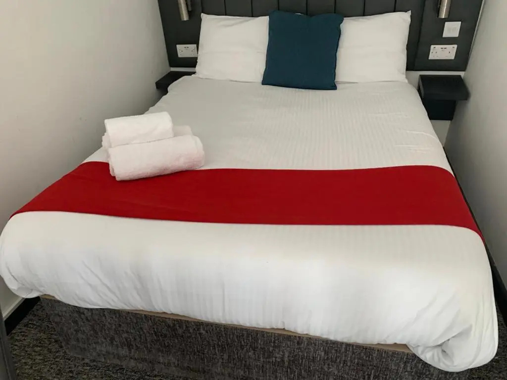 Deluxe Double room with balcony (full double bed)