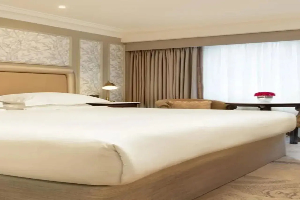 Brooks Hotel — фото 5