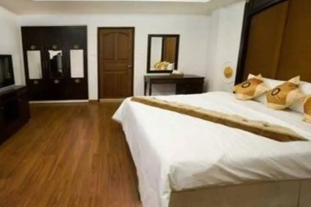 Suite with balcony