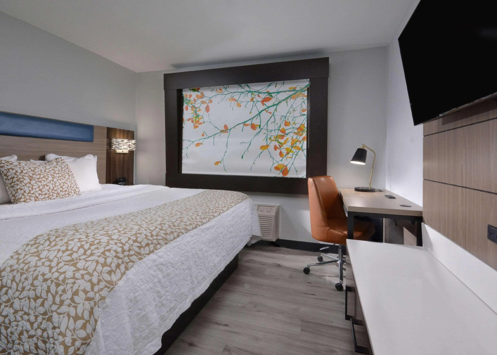 Brookstone Lodge near Biltmore Village, an Ascend Collection Hotel — 5