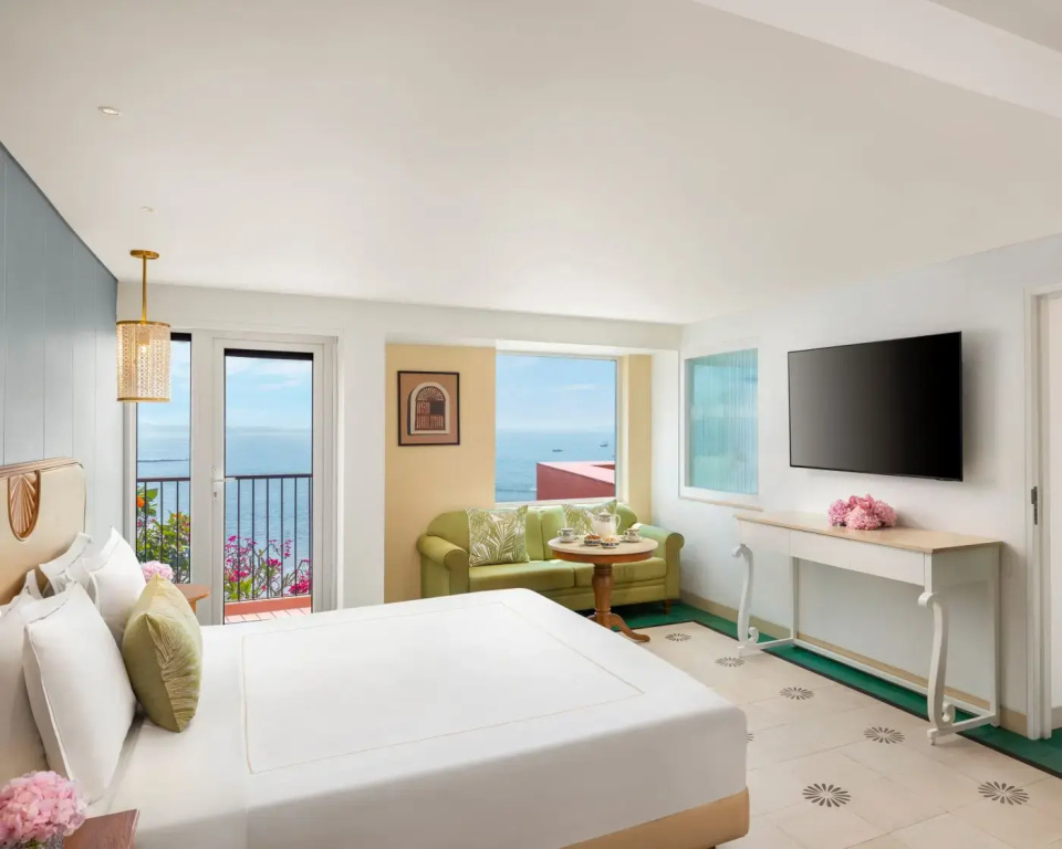Luxury Suite