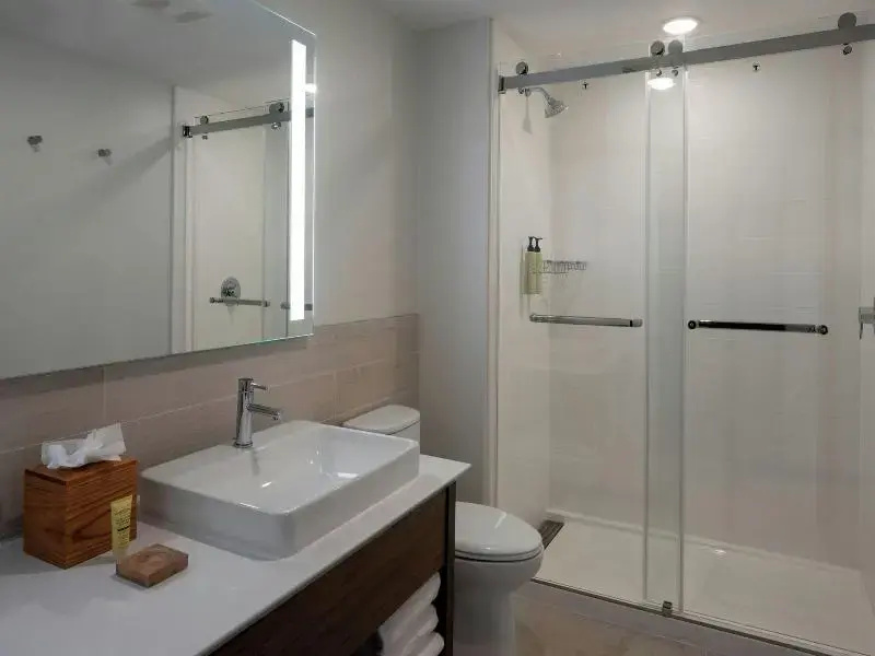 1 Bedroom Double Suite (full double bed)
