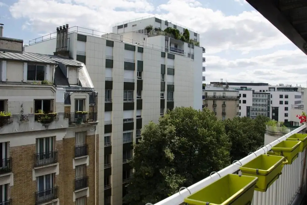 2 Bedroom Apartment With Balcony Near Eiffel Tower and Invalides