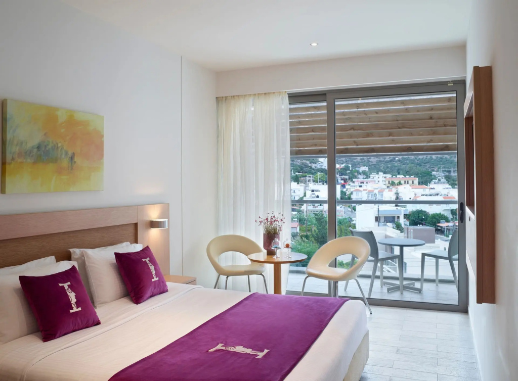 Comfort Double room with land view (full double bed)