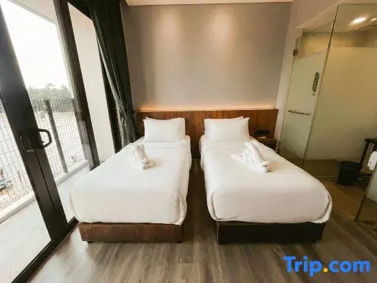 Standard Double room with balcony (twin beds)