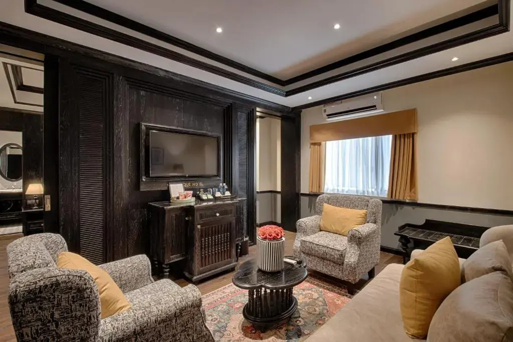 Double Suite (full double bed)