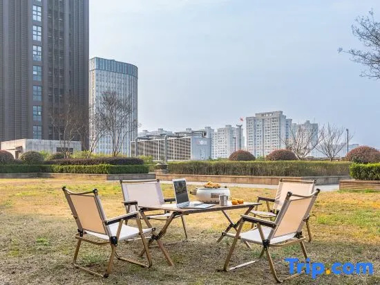 Slow Walk Hotel (Xiasha Impression City) in Hangzhou