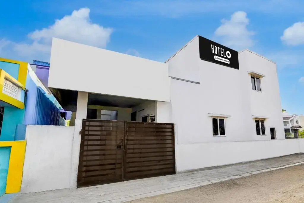 Leo's Home Stay by OYO Rooms